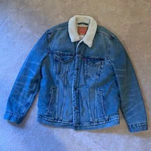 Levi’s Sherpa Lined Denim Trucker Jacket Size XL